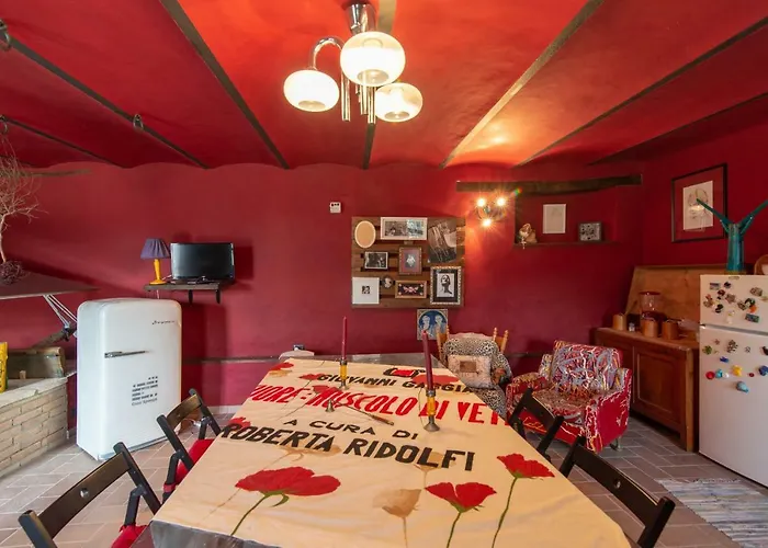 Casa Sponge 住宿加早餐酒店 佩尔戈拉